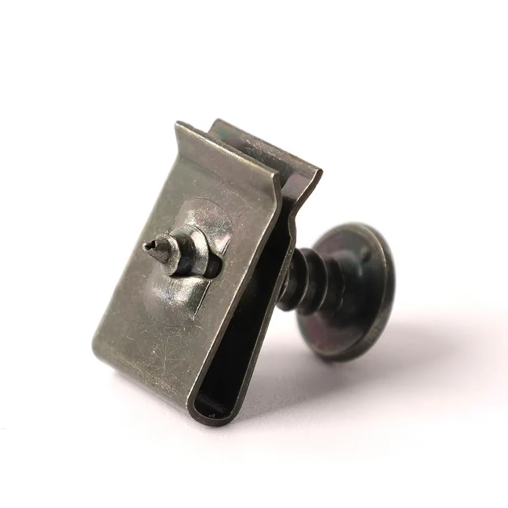 Clips metálicos en U con tornillos para paragolpes y cubrecárter